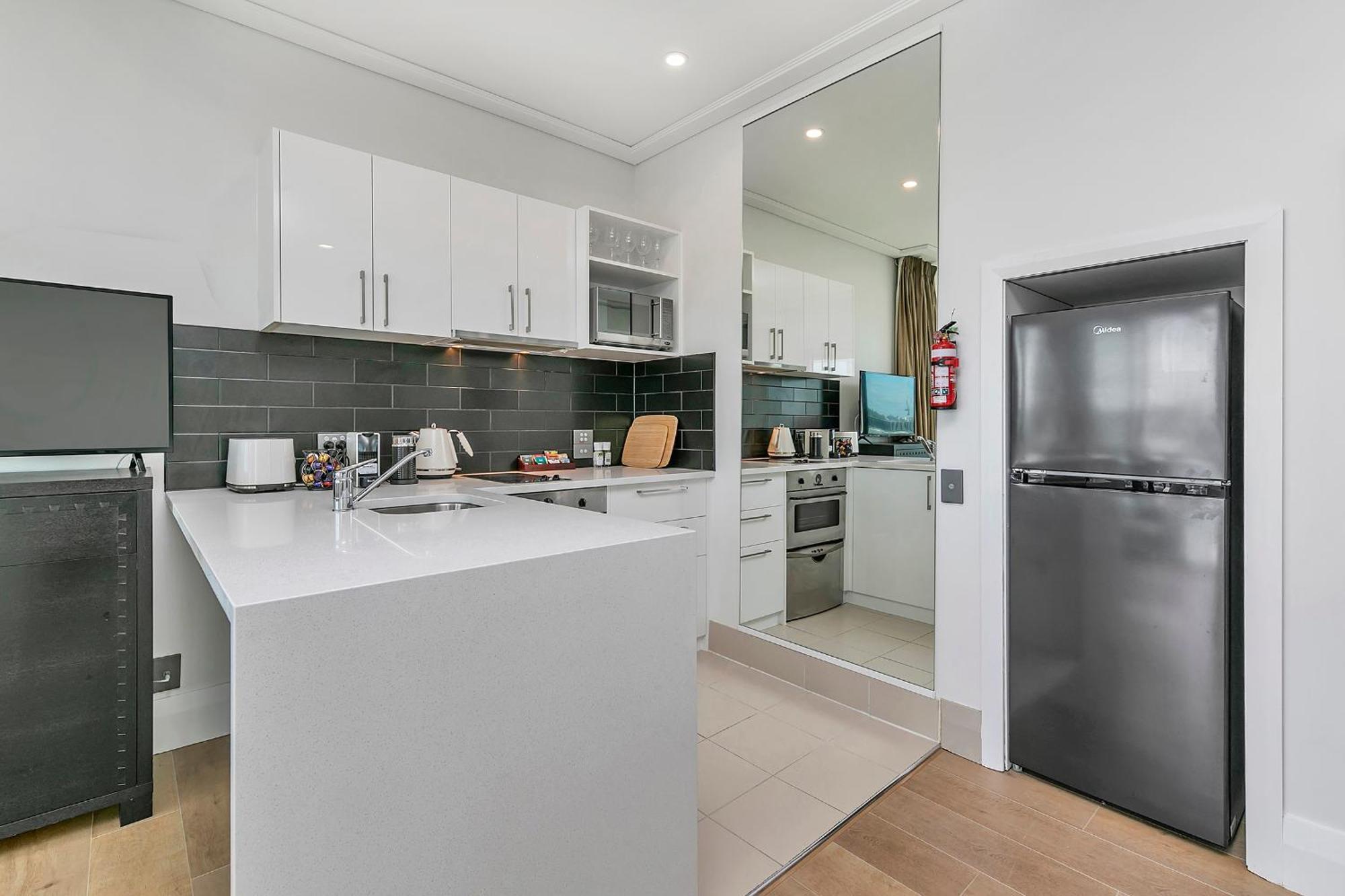 Exquisite Sun Soaked Corner Apartment Auckland Exterior foto
